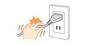 コードに触れると、ビリビリと電気を感じる